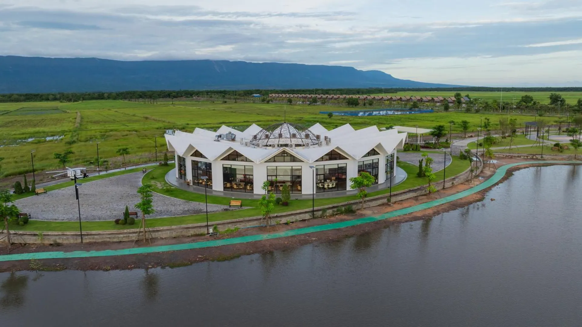 Wonderland Suites And Resort Preăh Sihanŭk