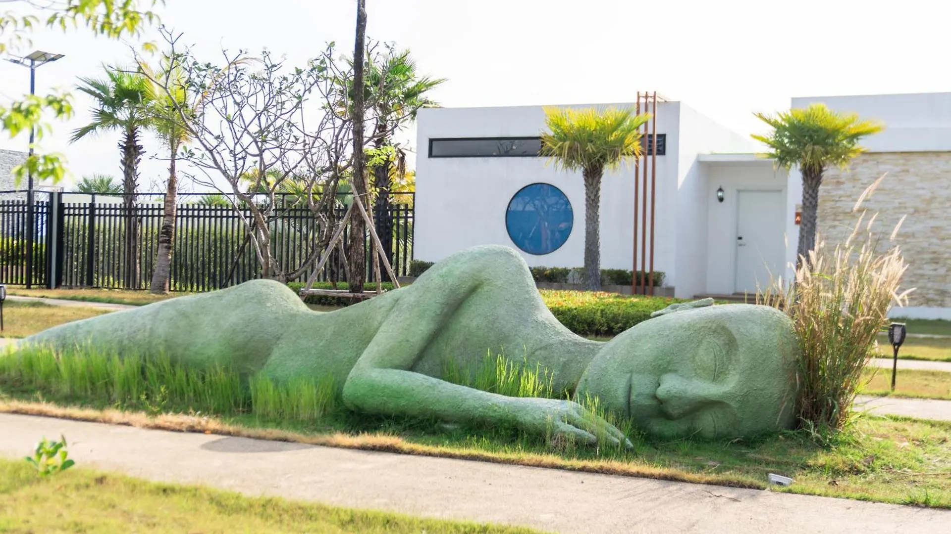 Wonderland Suites And Resort Sihanoukville