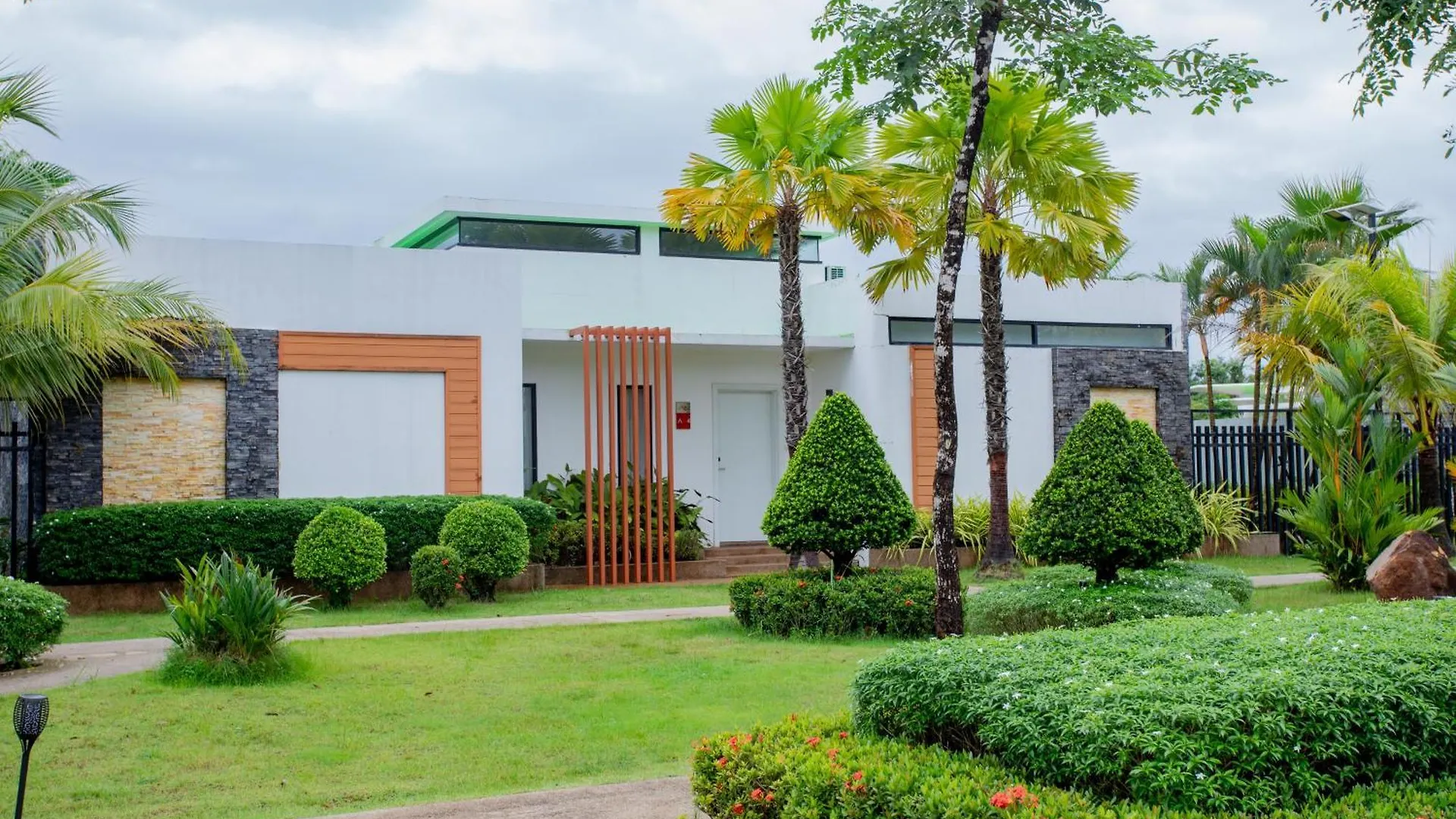 Wonderland Suites And Resort Sihanoukville