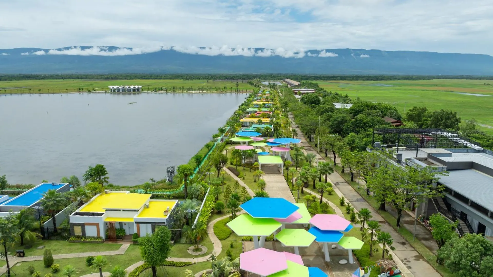 Wonderland Suites And Resort Sihanoukville 5*,